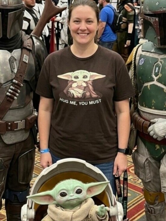Gildan Tops - Unisex XL Grogu Tee Baby Yoda Men's Mandalorian Star Wars Hug Me Brown T-shirt